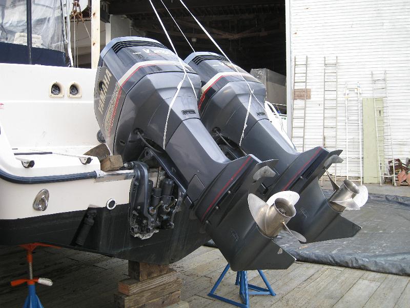 IMG_1828.jpg - Ready for Wrap -Yamaha Salt Water Series II 0x66 - 250HP each